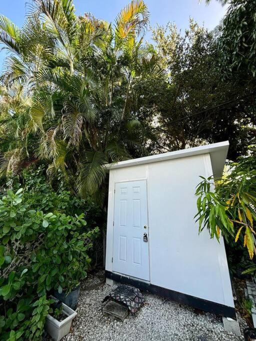 Quiet & Centrally Located House - Private Parking, Laundry And Storage For Luggage Miami Esterno foto