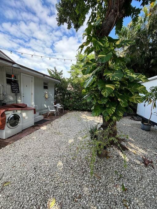 Quiet & Centrally Located House - Private Parking, Laundry And Storage For Luggage Miami Esterno foto