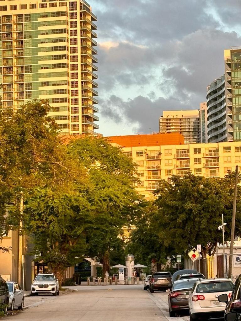 Quiet & Centrally Located House - Private Parking, Laundry And Storage For Luggage Miami Esterno foto